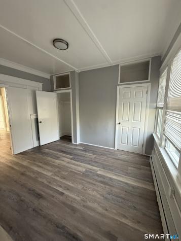 82 Maple Avenue New London CT 06320