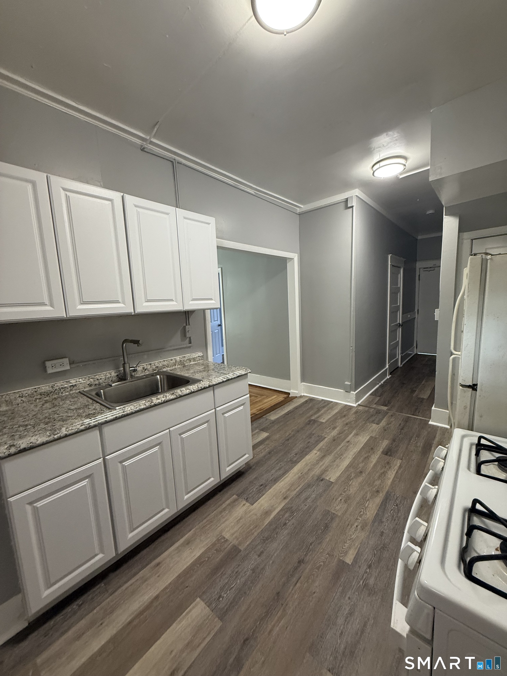 82 Maple Avenue New London CT 06320