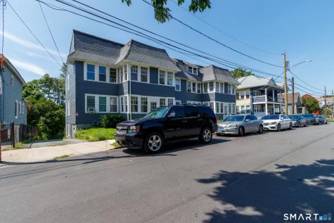 82 Maple Avenue New London CT 06320
