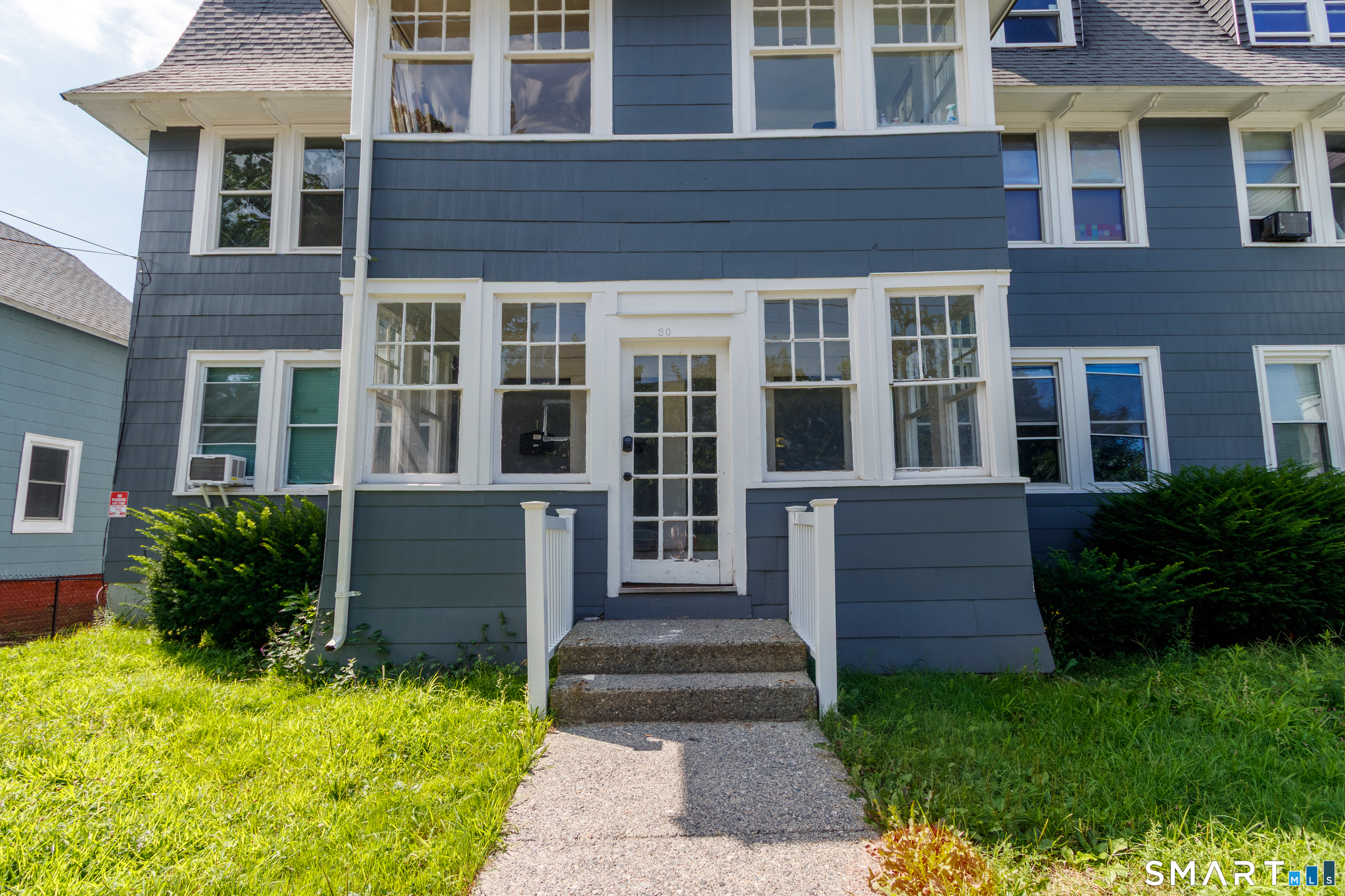 82 Maple Avenue New London CT 06320