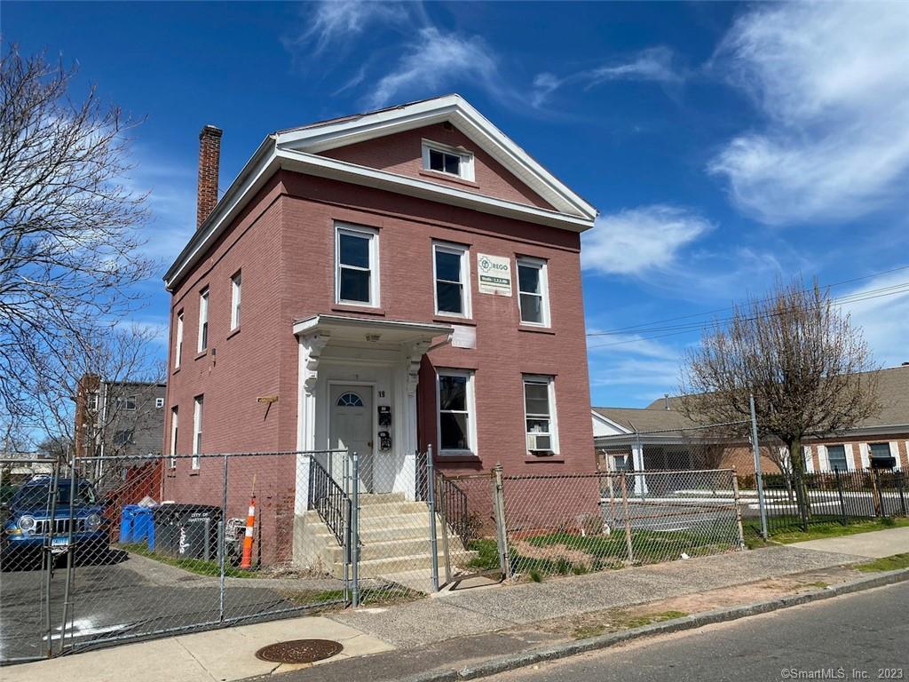 19 Wadsworth Street Hartford CT 06106