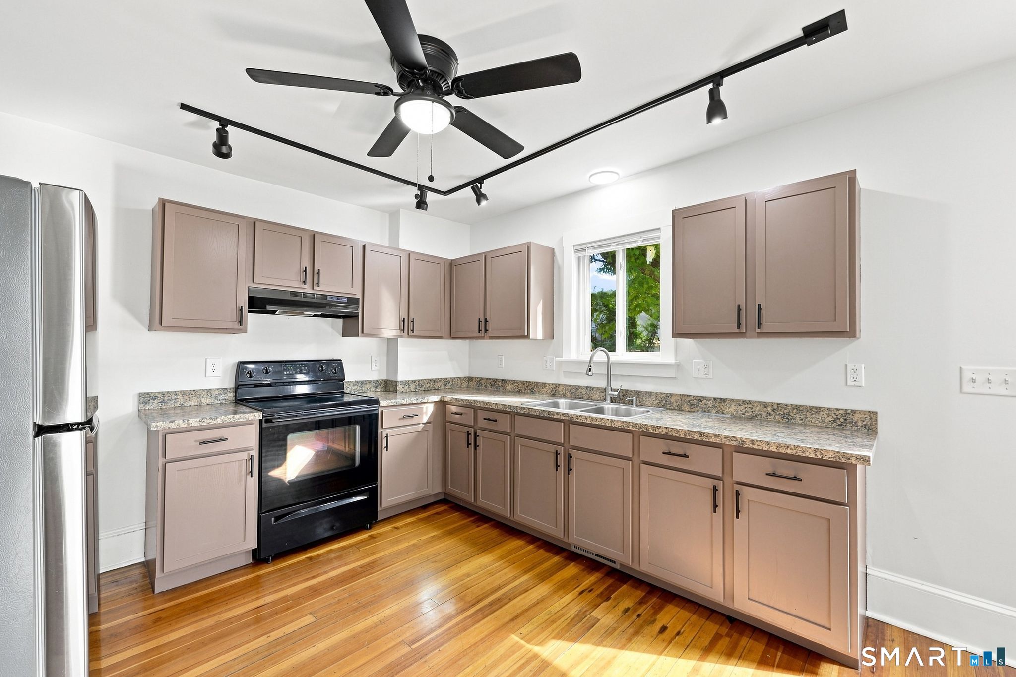 278-280 Hazard Avenue Enfield CT 06082