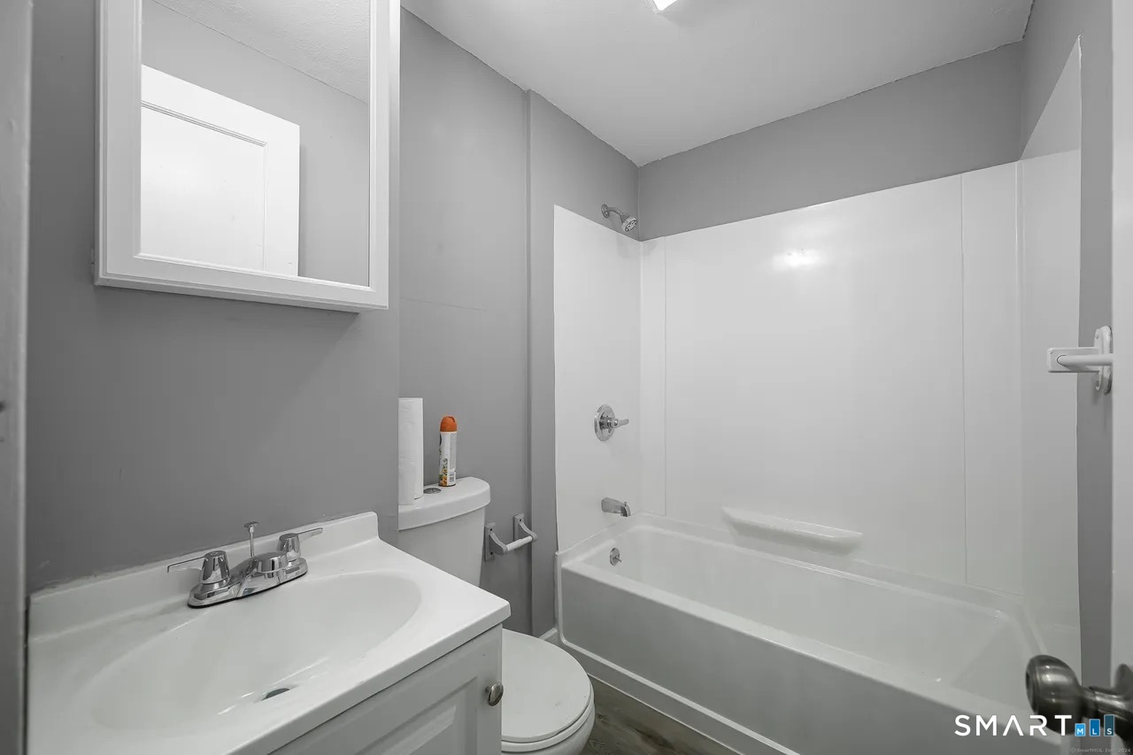 15 Howard Street Waterbury CT 06705