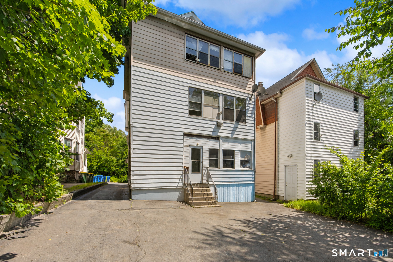 15 Howard Street Waterbury CT 06705