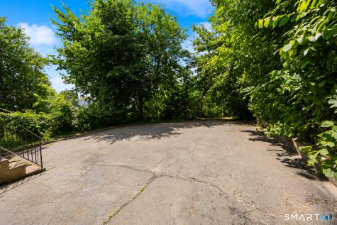 15 Howard Street Waterbury CT 06705
