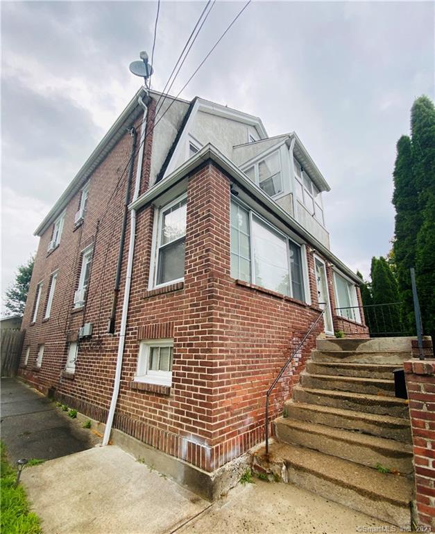 94 Balsam Avenue Bridgeport CT 06606