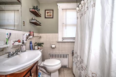 2831 Dixwell Avenue Hamden CT 06518
