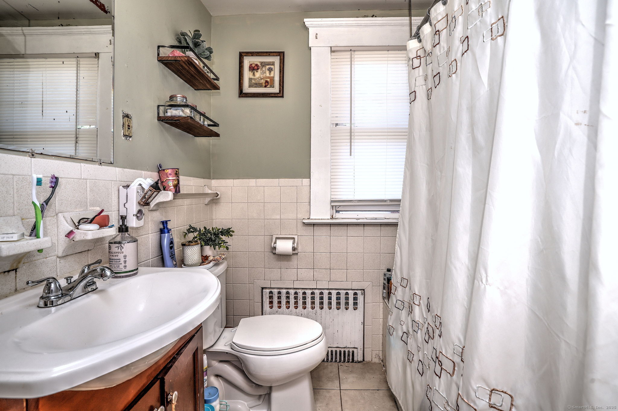 2831 Dixwell Avenue Hamden CT 06518
