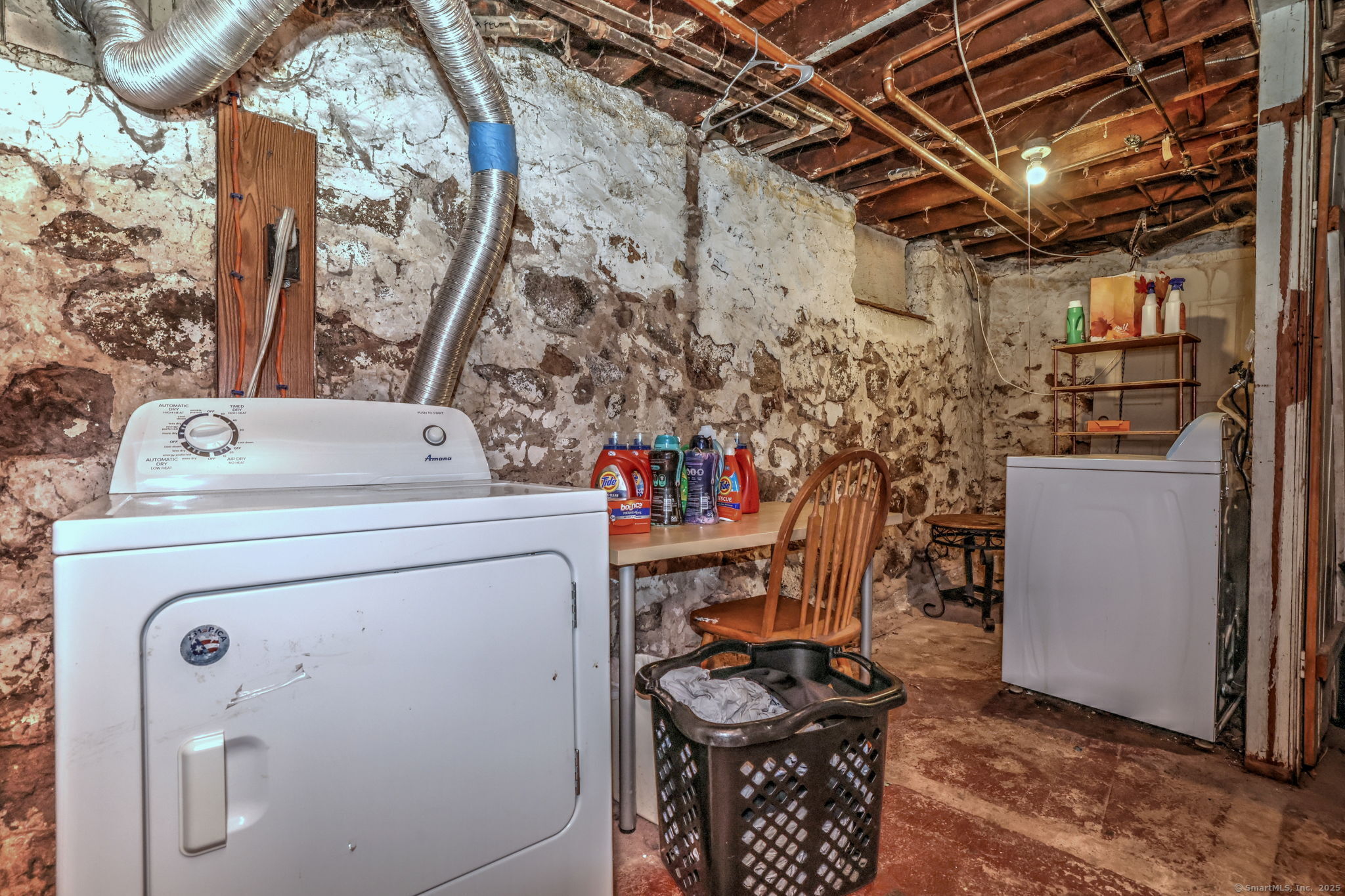 2831 Dixwell Avenue Hamden CT 06518