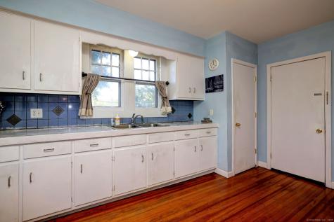 2831 Dixwell Avenue Hamden CT 06518