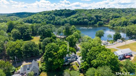 208 Twin Lakes Road North Branford CT 06471