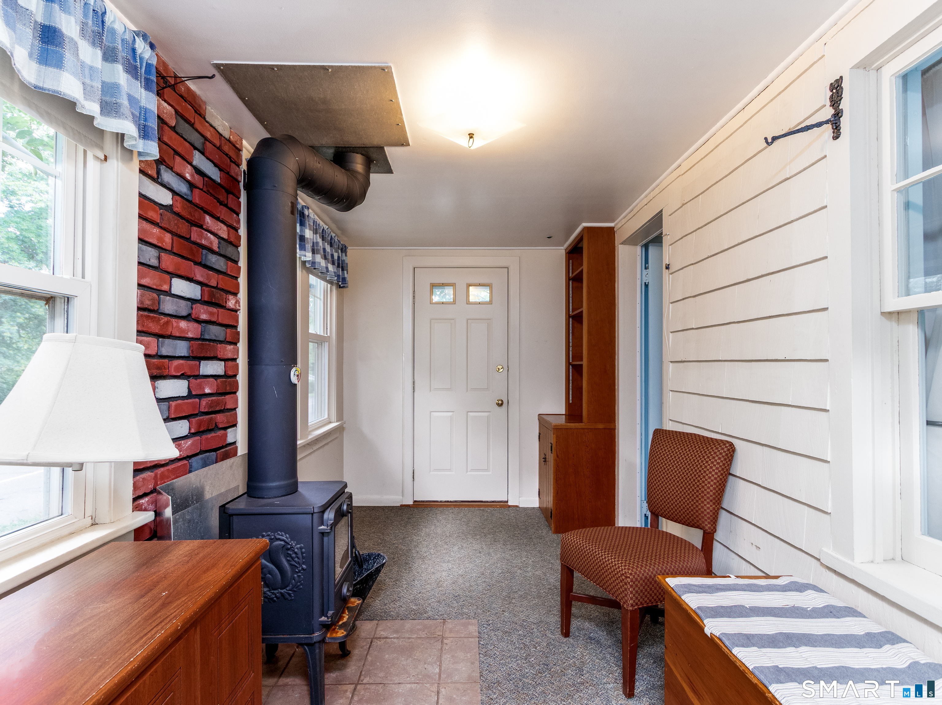 208 Twin Lakes Road North Branford CT 06471