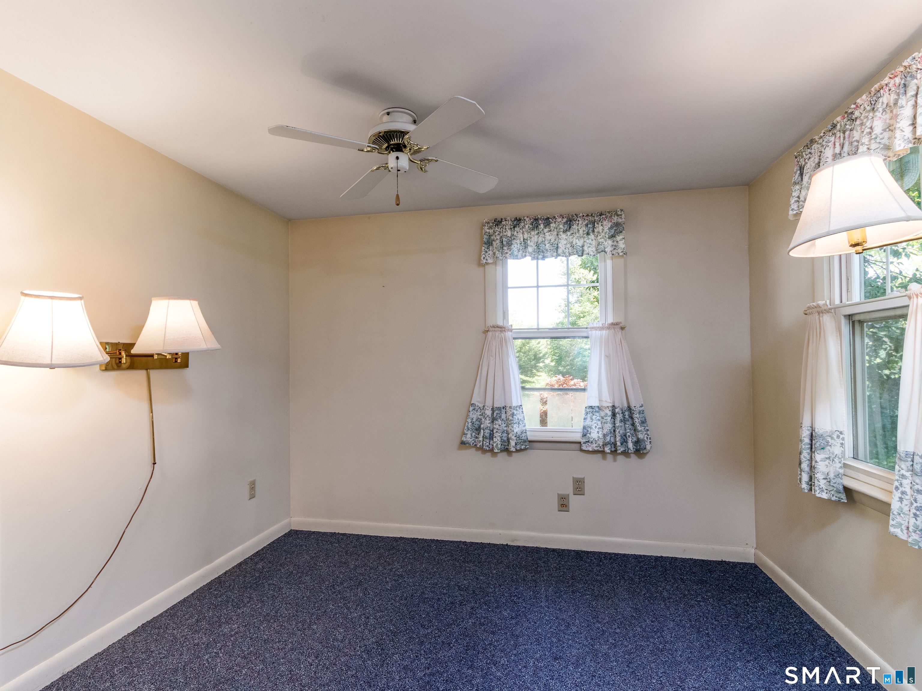 208 Twin Lakes Road North Branford CT 06471