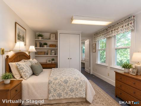 208 Twin Lakes Road North Branford CT 06471