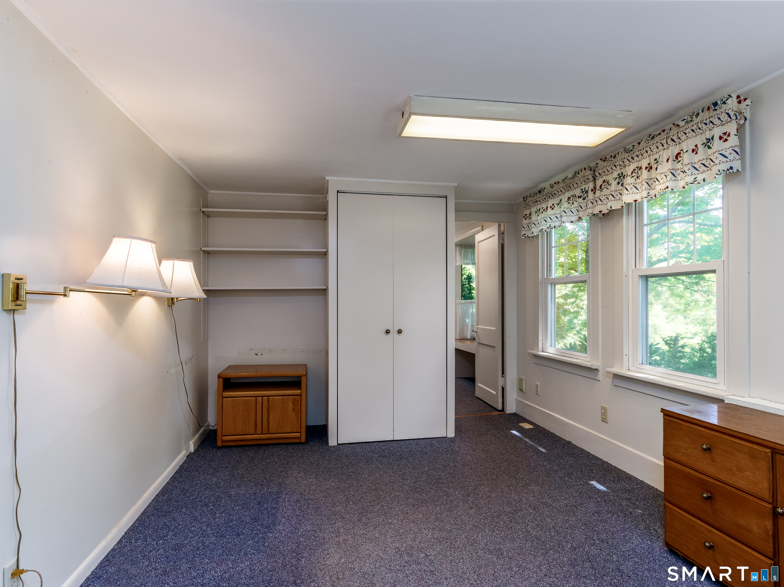 208 Twin Lakes Road North Branford CT 06471
