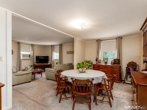 208 Twin Lakes Road North Branford CT 06471