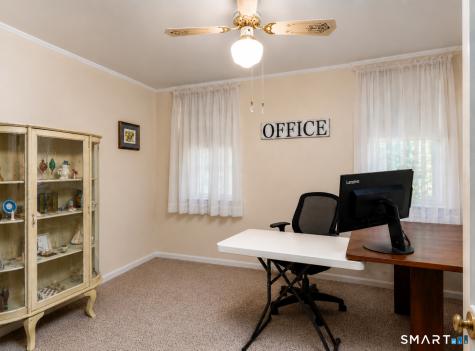 208 Twin Lakes Road North Branford CT 06471
