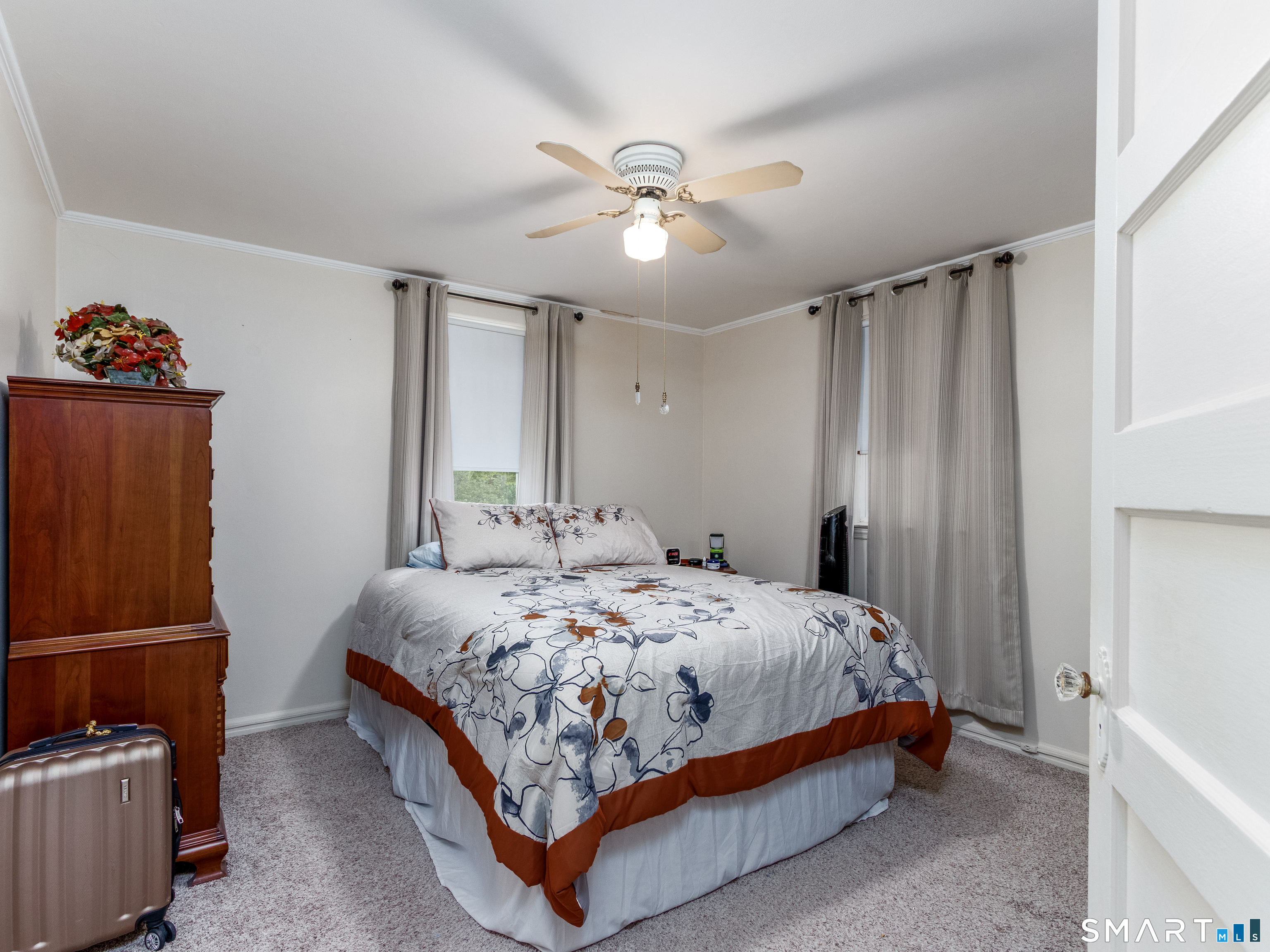 208 Twin Lakes Road North Branford CT 06471