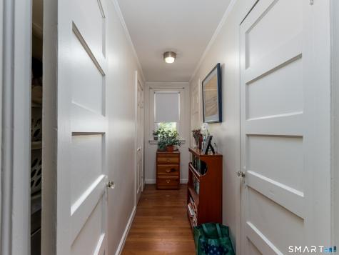 208 Twin Lakes Road North Branford CT 06471