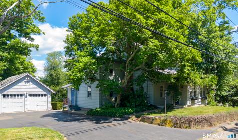 208 Twin Lakes Road North Branford CT 06471