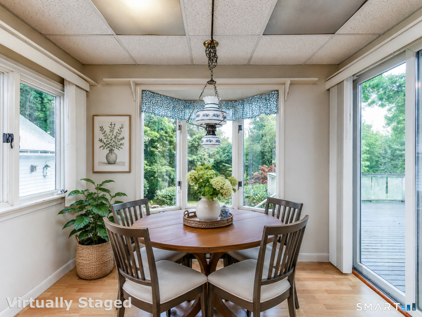 208 Twin Lakes Road North Branford CT 06471