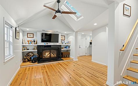 53 Maple Street Darien CT 06820