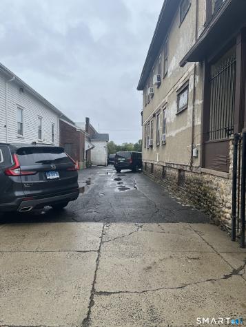 33-35 Ash Street Bridgeport CT 06605