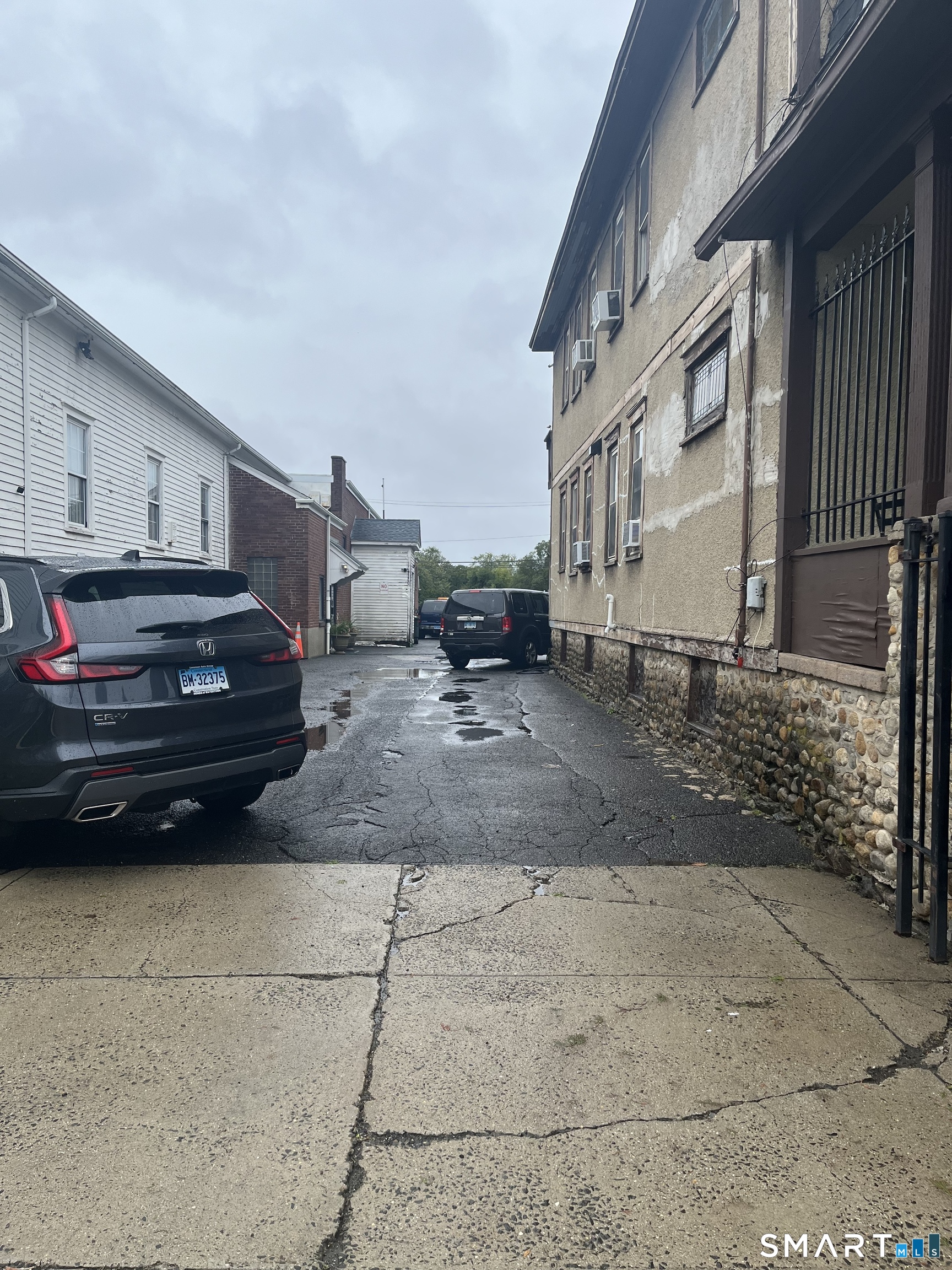 33-35 Ash Street Bridgeport CT 06605
