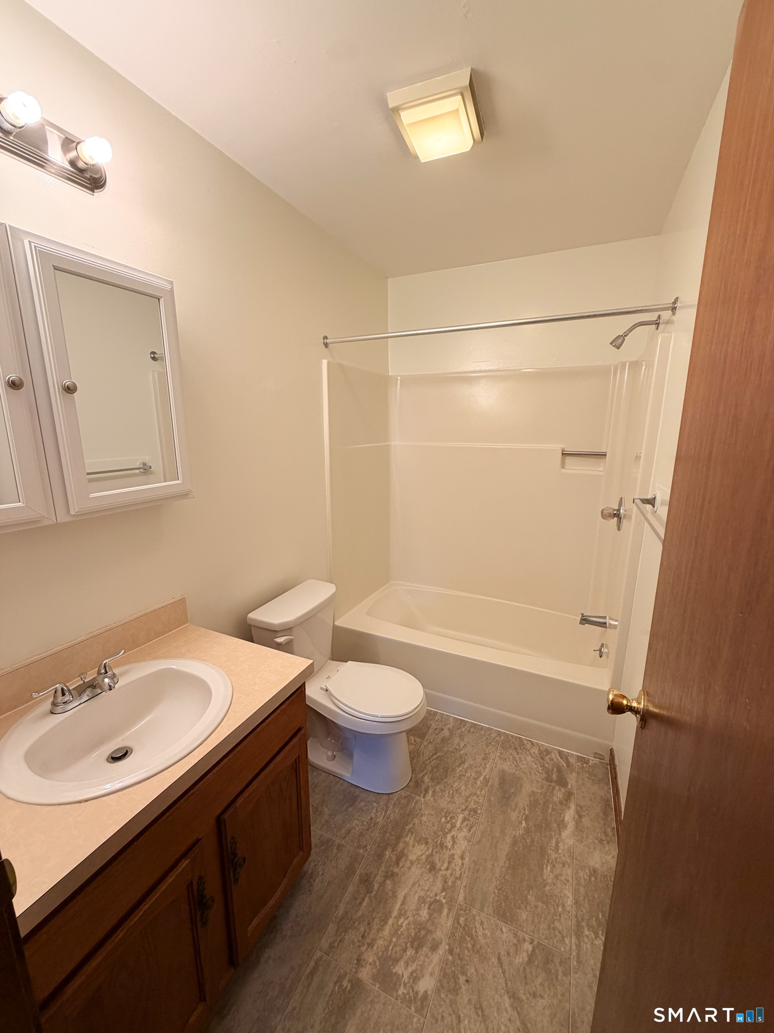 82 Hutchins Street Killingly CT 06239