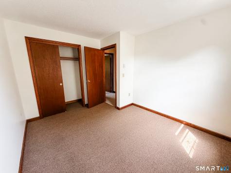 82 Hutchins Street Killingly CT 06239