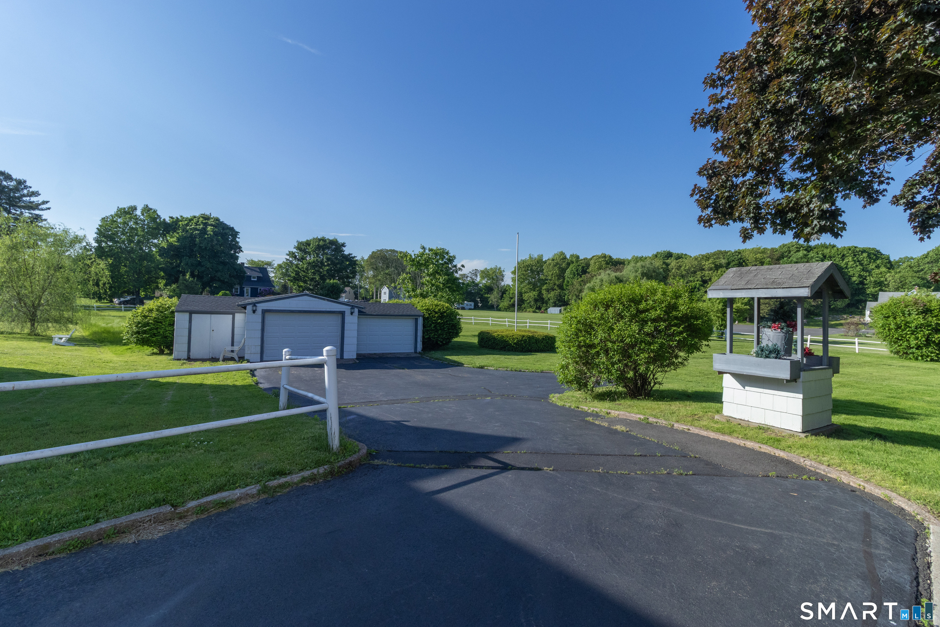 208 Boston Street Guilford CT 06437