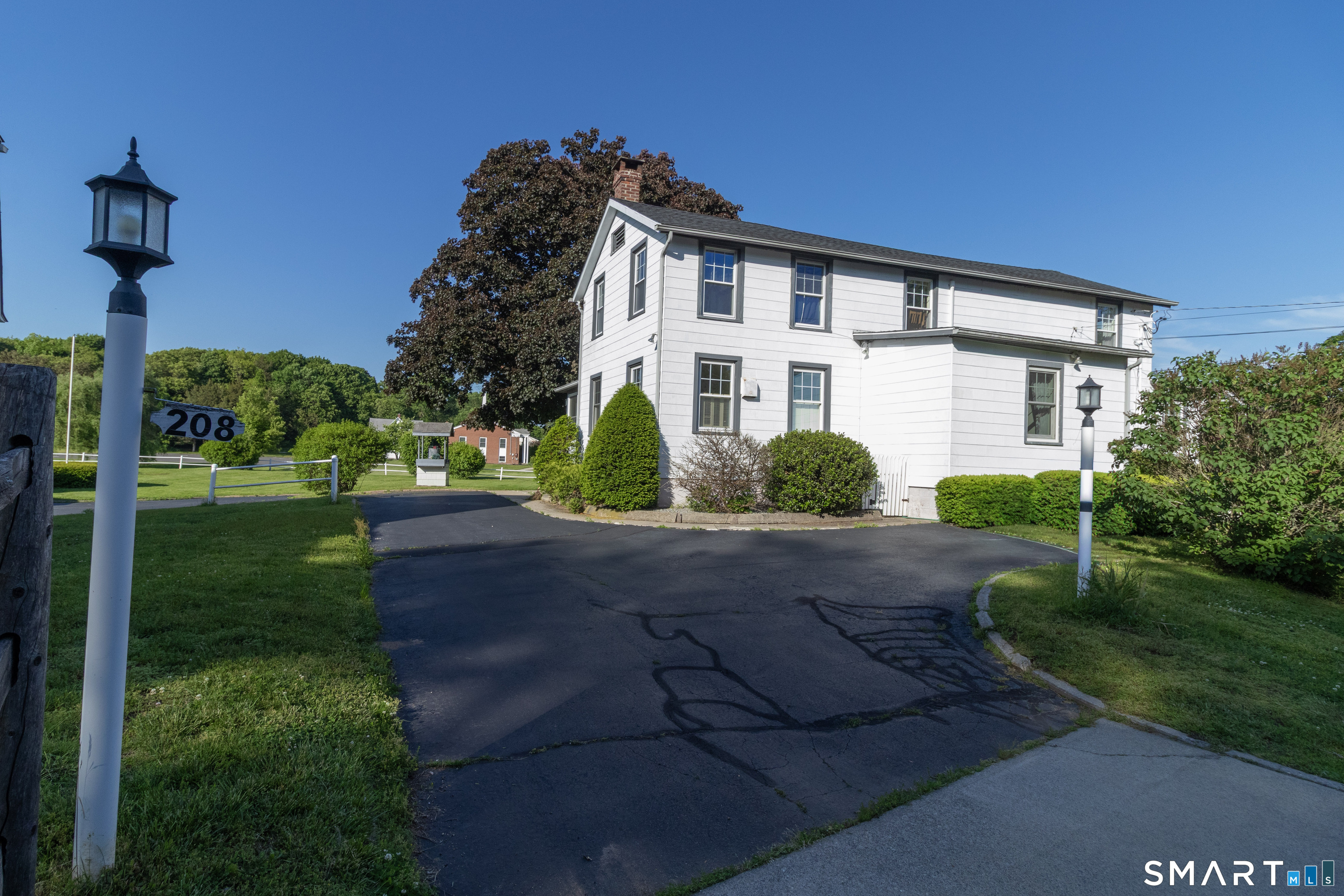 208 Boston Street Guilford CT 06437