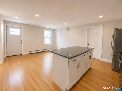 463 East Main Street Norwich CT 06360