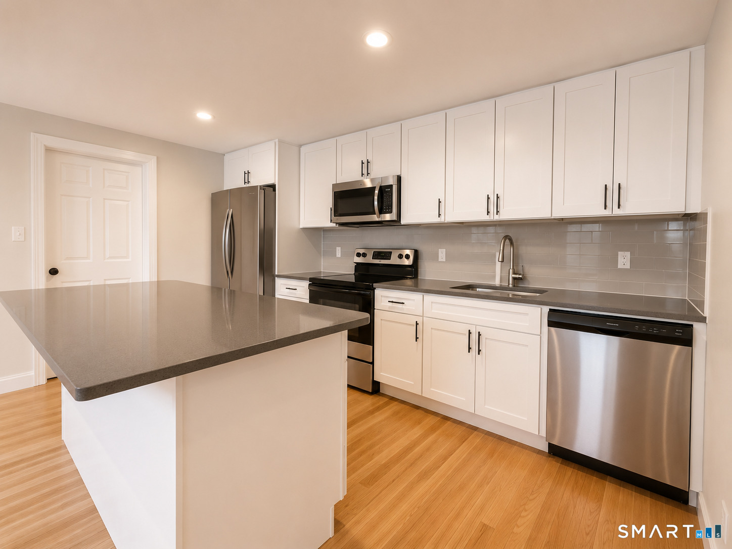 463 East Main Street Norwich CT 06360