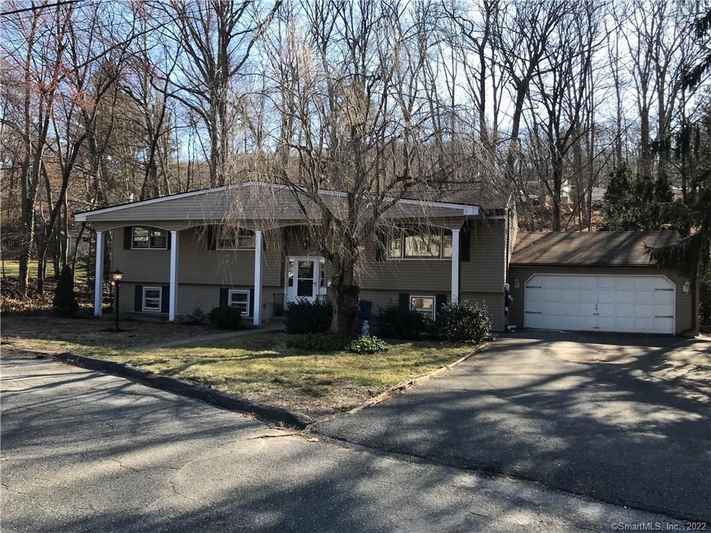 47 Regal Court Waterbury CT 06705