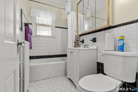 82-84 Thomaston Street Hartford CT 06112