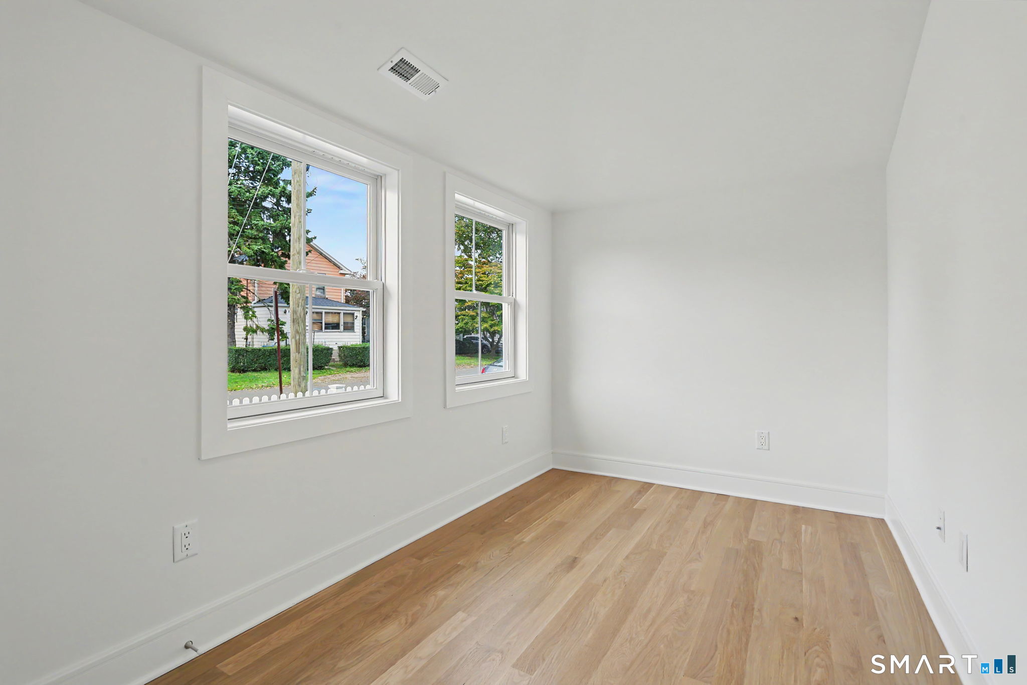 43 Helen Street Fairfield CT 06824