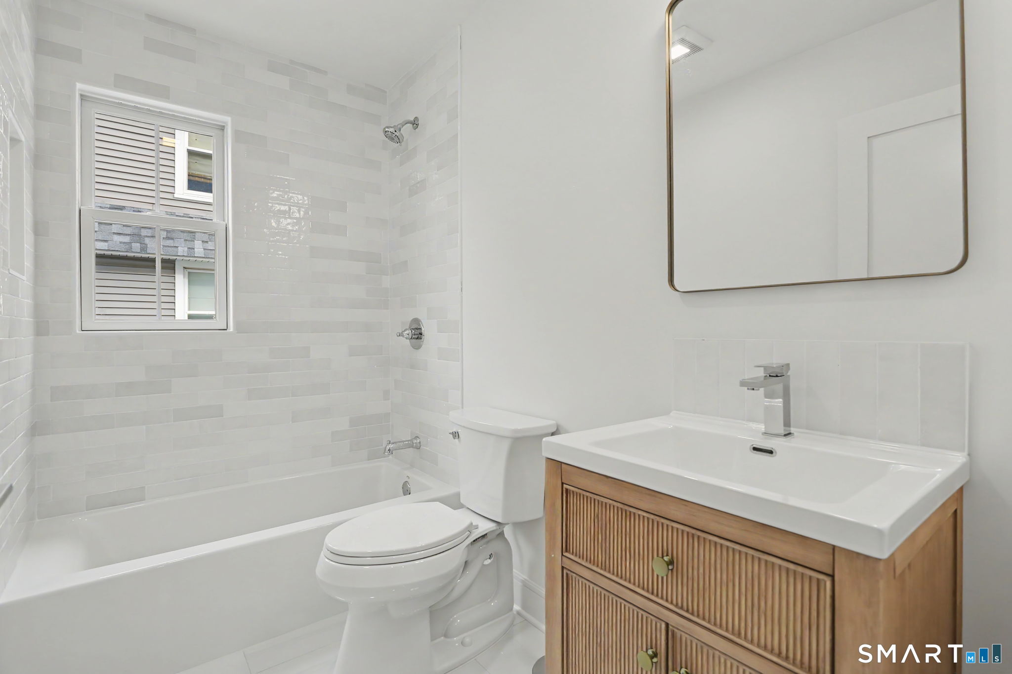 43 Helen Street Fairfield CT 06824