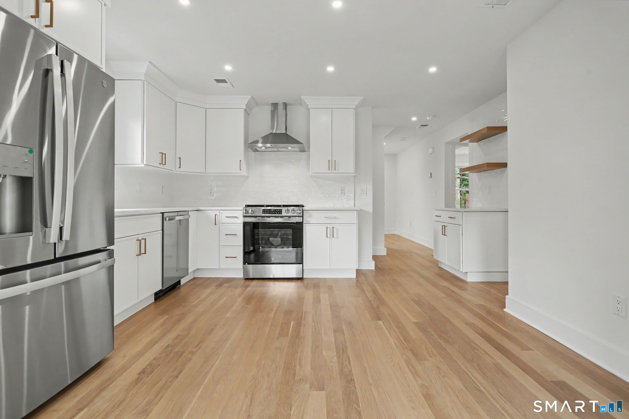43 Helen Street Fairfield CT 06824