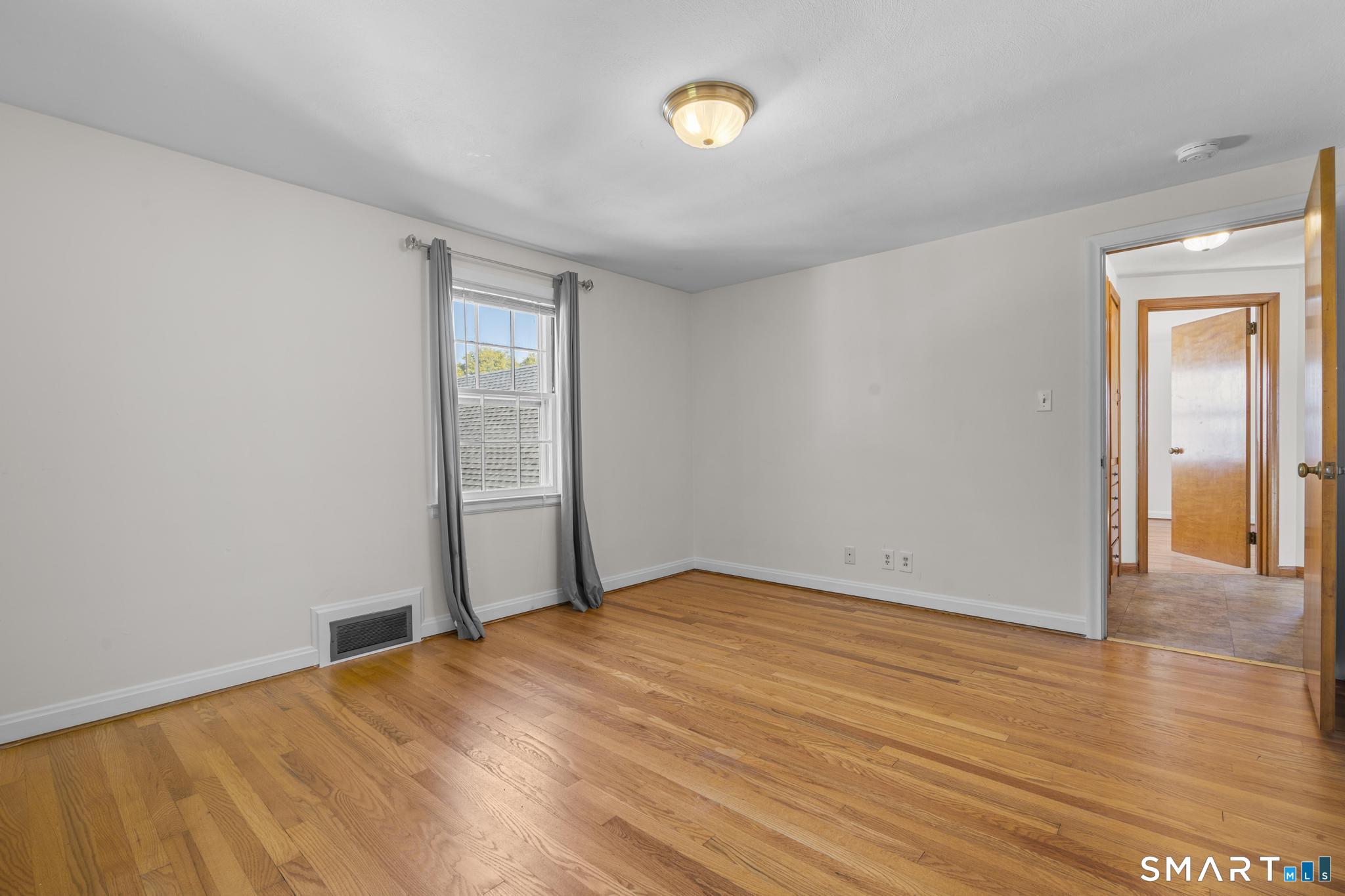 21 Fairfax Avenue West Hartford CT 06119