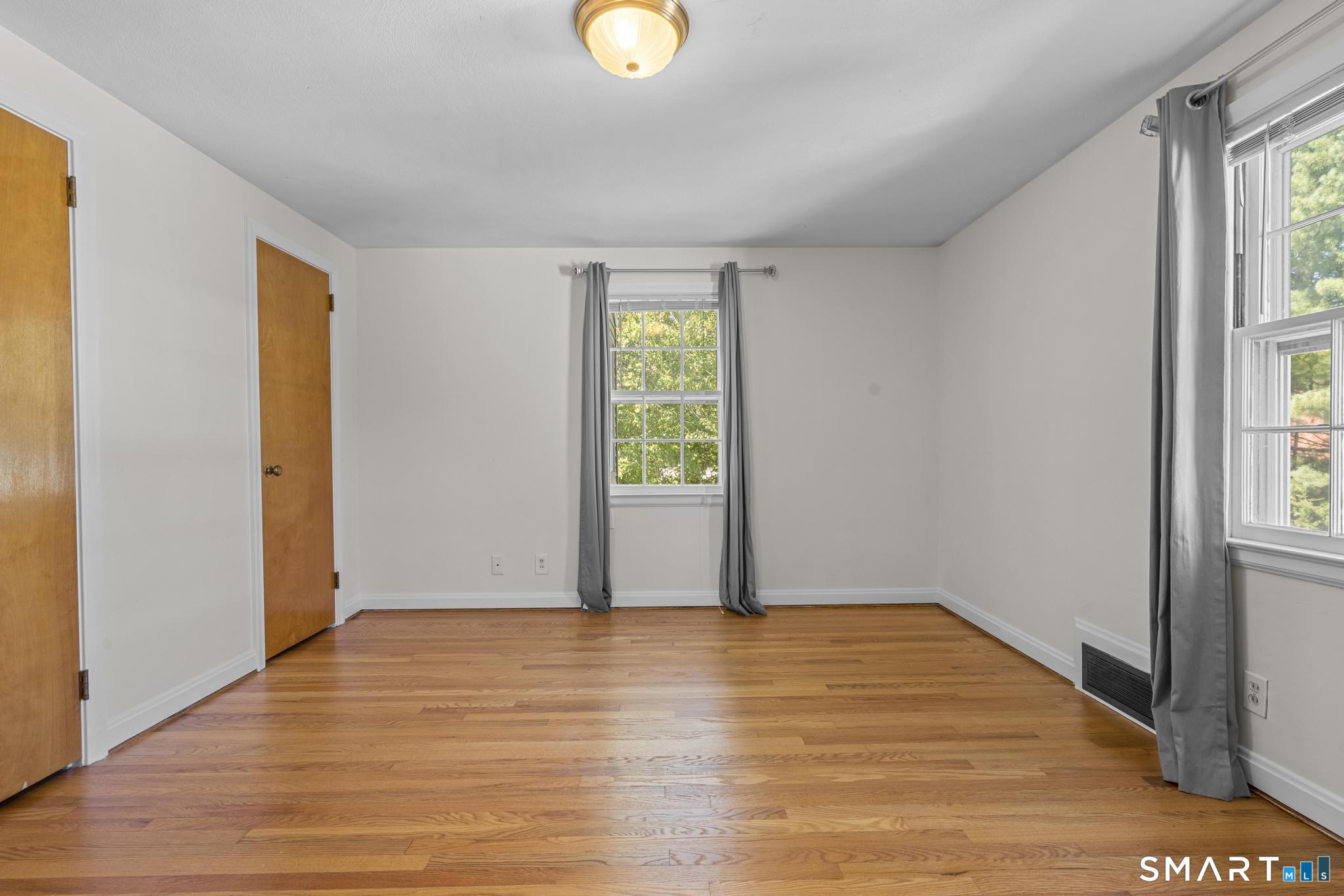 21 Fairfax Avenue West Hartford CT 06119