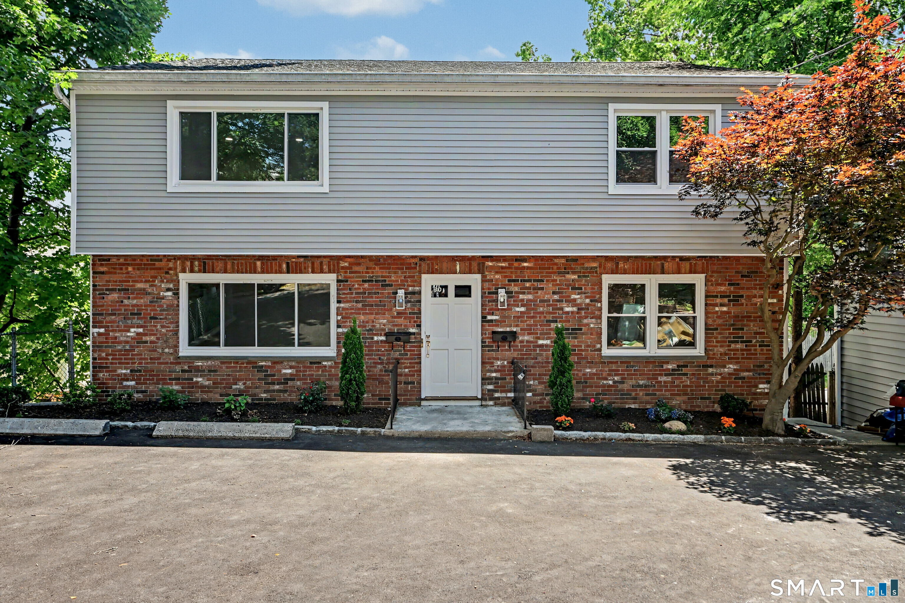Stamford CT, 80 Coolidge Avenue