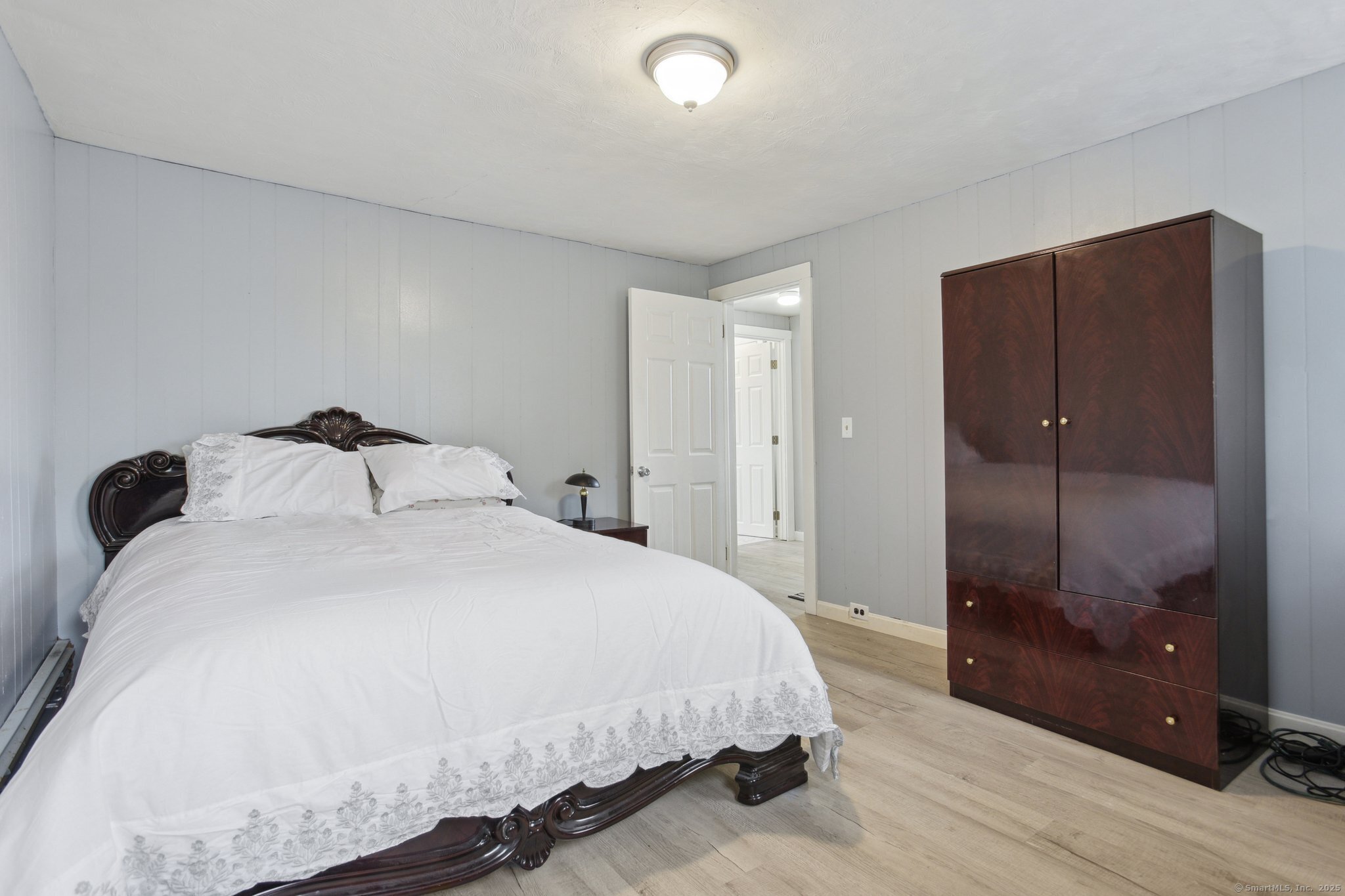 8 3RD Street Norwich CT 06360