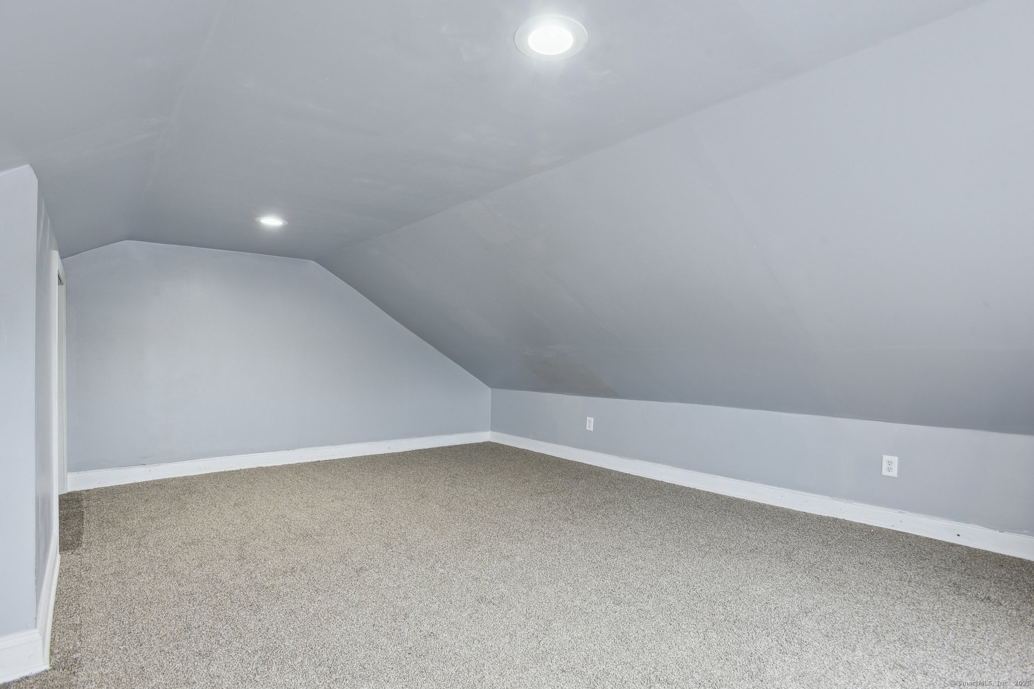 8 3RD Street Norwich CT 06360