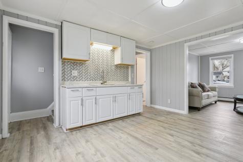 8 3RD Street Norwich CT 06360