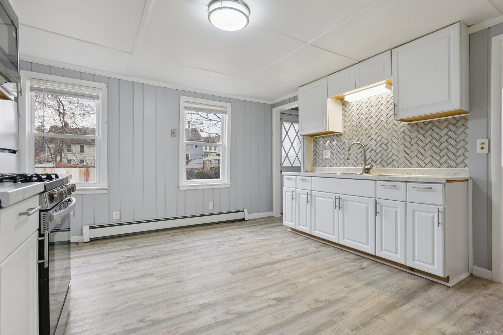 8 3RD Street Norwich CT 06360