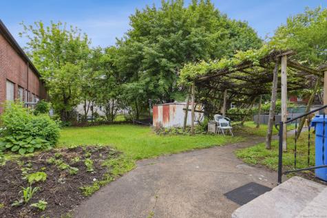 8 3RD Street Norwich CT 06360