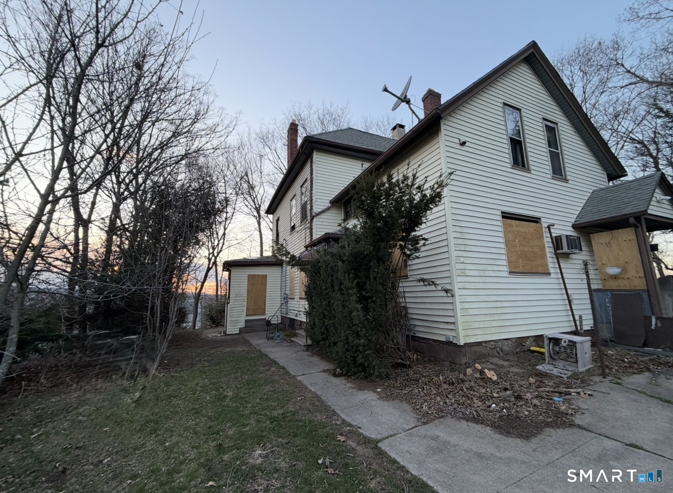 76 Chapman Avenue Waterbury CT 06710