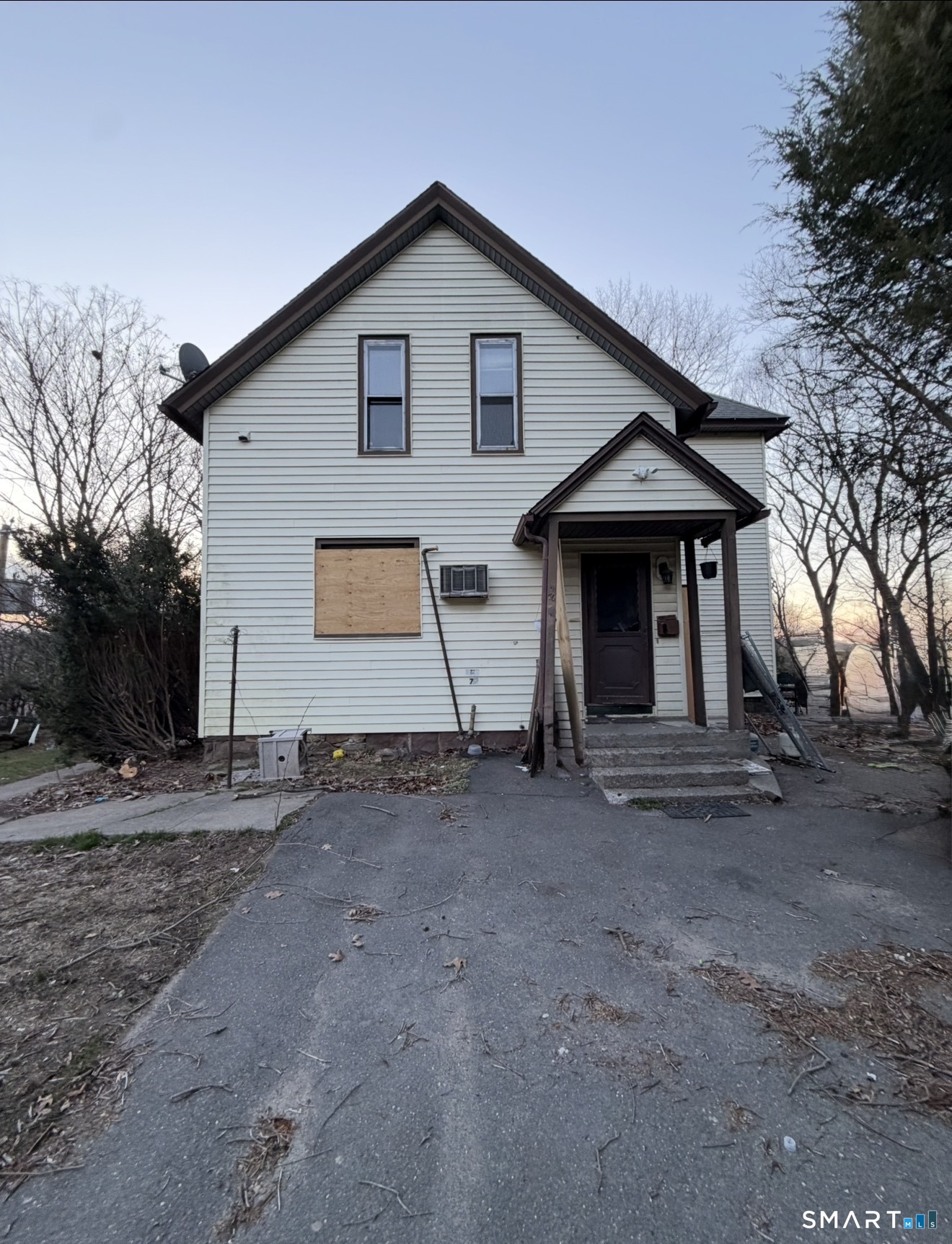 76 Chapman Avenue Waterbury CT 06710