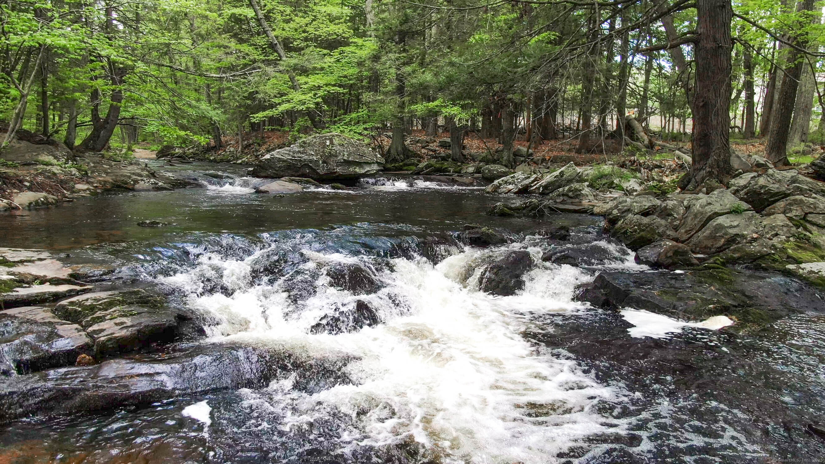 48 Wrights Crossing Road Pomfret CT 06259